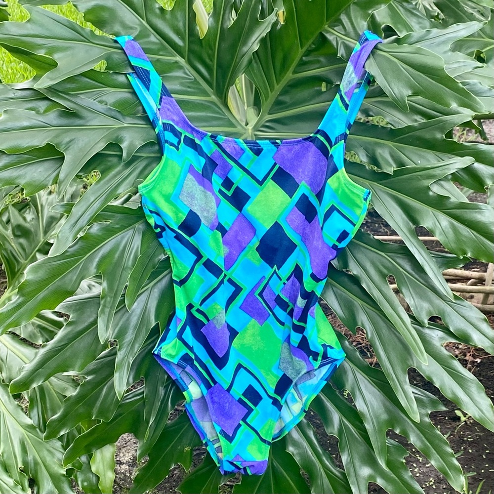 Vintage Kathy Ireland Blue Green Purple Abstract Tank Style One Piece Swimsuit M